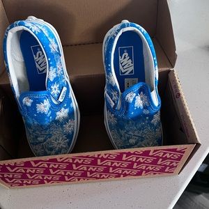 Vans Snowflake slip ons